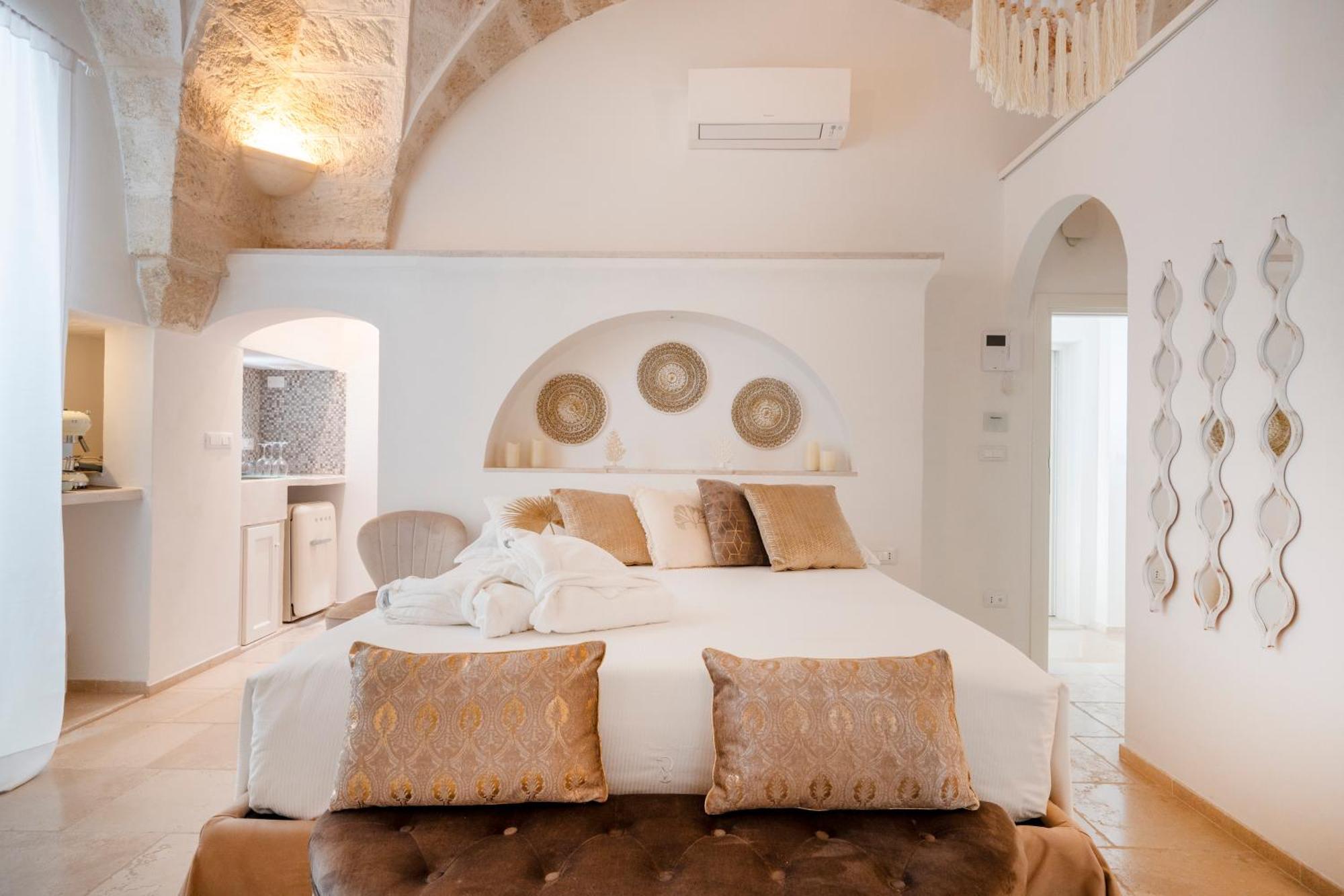 Apulia Charming Suites - Casa Rossa Suite Perla E Suite Corallo Savelletri Luaran gambar