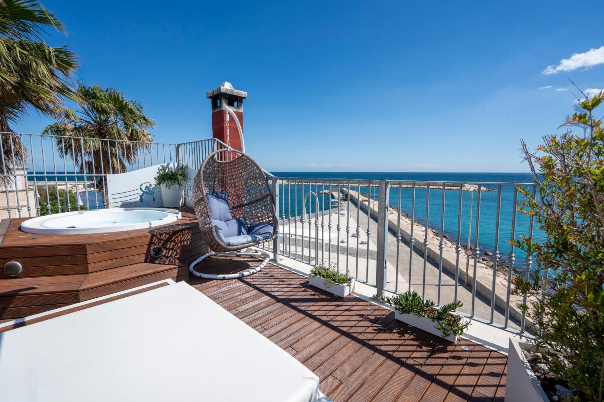 Apulia Charming Suites - Casa Rossa Suite Perla E Suite Corallo Savelletri Luaran gambar